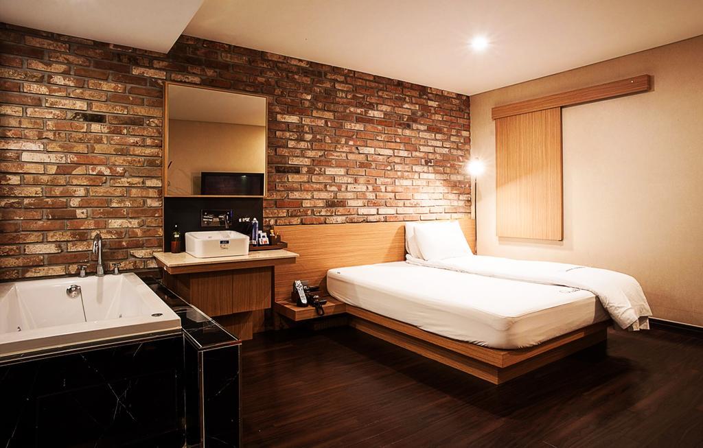Comma Hotel Pusan Zewnętrze zdjęcie
